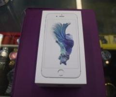 New apple 6s 128gb (unlocked) silver - Port Harcourt