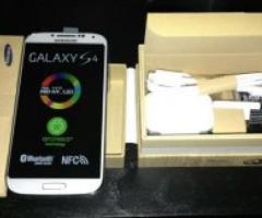 Now in Stock: Samsung Galaxy S4 with free flip cover for the first 5 to get them - Ikeja